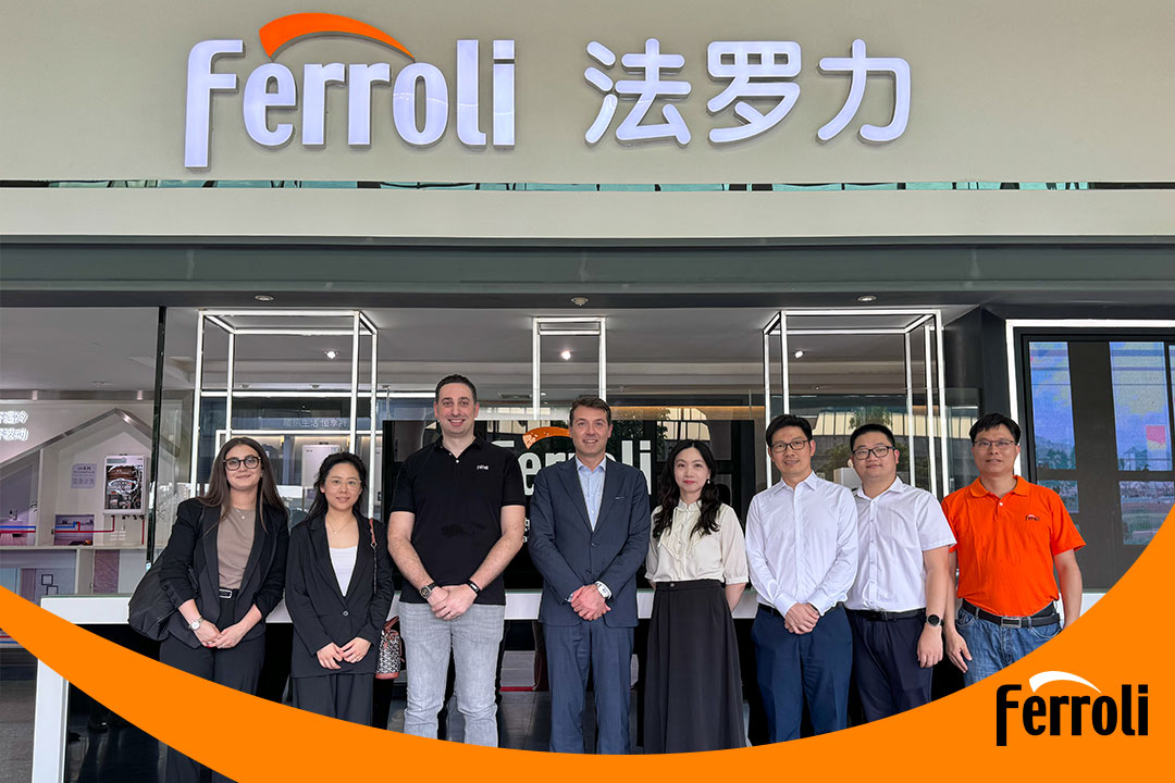 意大利驻广州总领事一行参访尊老凯时人生就是博中国广东生产基地